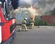 У центрі Києва чоловік згорів живцем: "замурували" в металевій труні, і ворогу не побажаєш