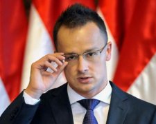 Угорщина погрожує Україні санкціями
