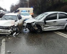 Резонансное ДТП в Кривом Роге: число жертв продолжает расти