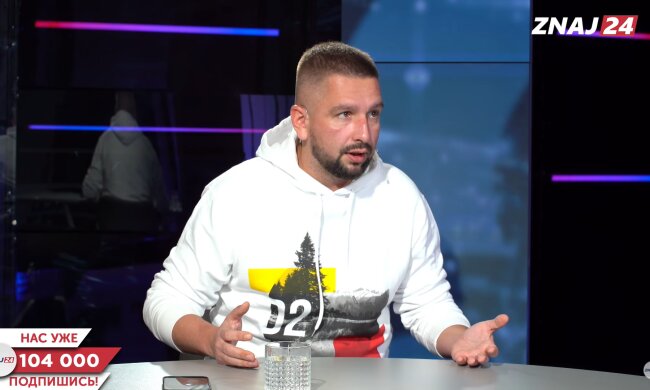 Василий Апасов