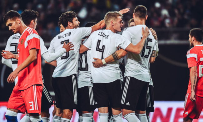 Збірна Німеччини познущалася над росіянами в Лейпцигу: відео