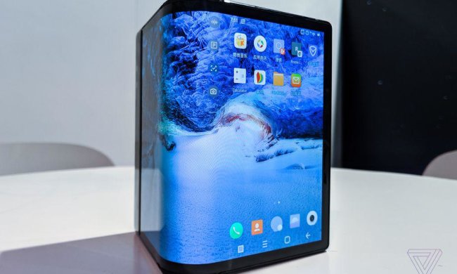 Oppo покаже гнучкий смартфон