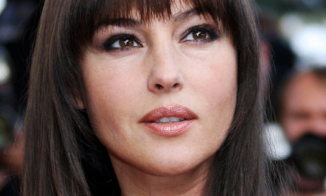 Моніка Белуччі засвітилася з молодим коханцем: поцілунки парочки потрапили на камеру