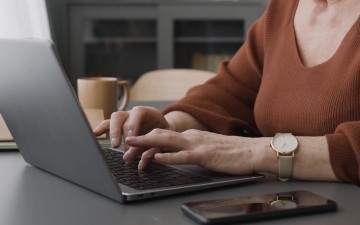 Ноутбук. Фото: скрин youtube