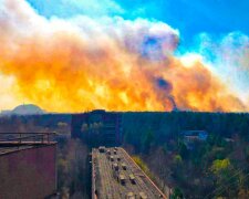 Прип'ять горить, фото з вільних джерел