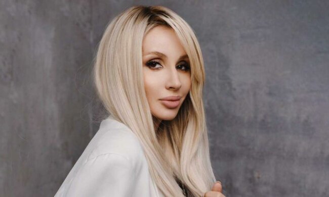 Співачка Світлана Лобода розлютила фанатів відвертим купальником: “Бабушкины панталони это зря”