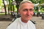 Бомжа так підстригли, що дружина впізнала в ньому зниклого чоловіка