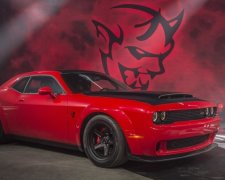 Dodge создал "дьявольское" авто