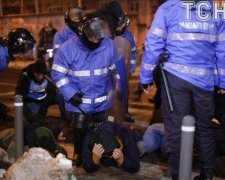 Мирні протести в Румунії переросли в бійню