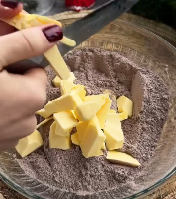 Шоколадный тертый пирог с творожной начинкой: фото скрин рецепта