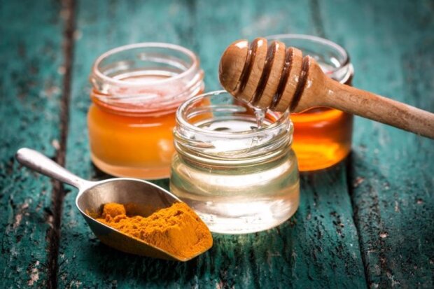Куркума с мёдом, фото mirhitrostey