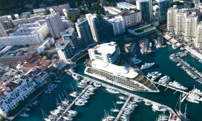 Еще один безвиз: Украина начала переговоры с Гибралтаром 