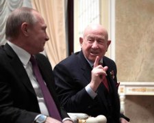 У Росії введуть клятву Путіна