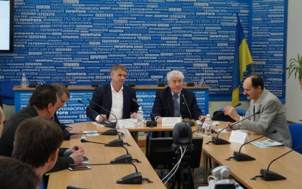 Хто всі ці люди? У Києві обговорили приватизацію "Укрвидавполіграфії"