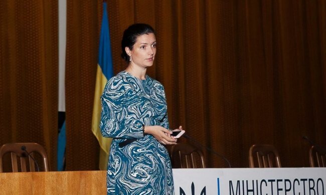 Епідемія дифтерії в Україні: керівниця МОЗ Зоряна Скалецька оприлюднила календар термінових щеплень