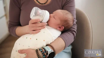У Чехії перевіряють 31 випадок отруєння дітей молочною сумішшю