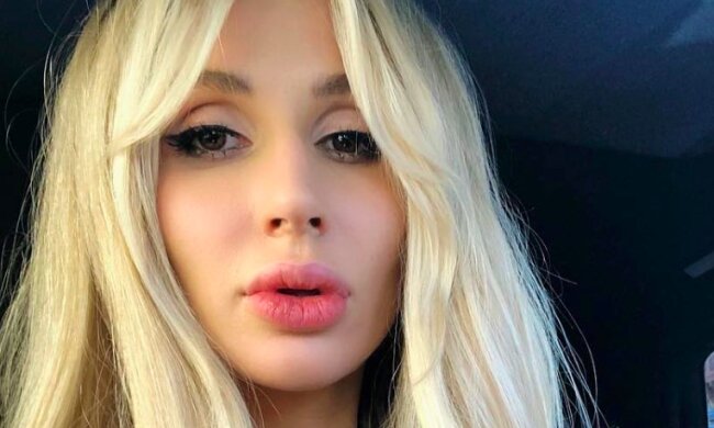 Лобода показала, как готовится к своим шоу: с голой грудью и без макияжа