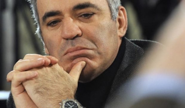 Багаторазового чемпіона світу з шахів Гаррі Каспарова дискваліфікували
