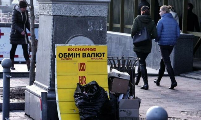 Курс валют 29 марта: доллар уверенно отвоевывает утраченное