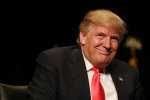 Twitter видалив Трампа за порушення авторських прав: відео