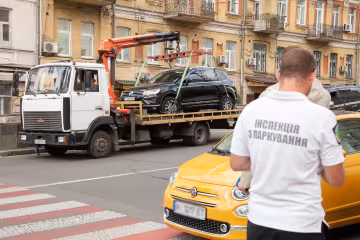 Штрафи за паркування - фото КМДА