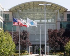 Apple таємно почала співпрацювати з китайцями