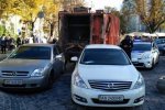 Мусоровоз растолкал авто в центре Киева