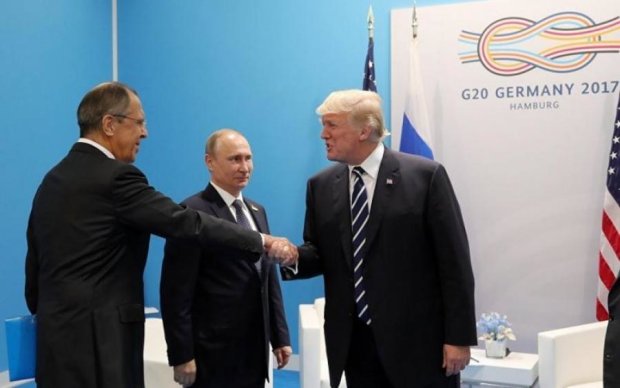 На встрече Трампа и Путина заметили странное сочетание