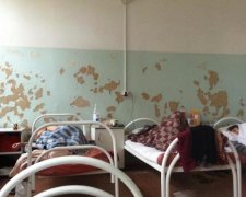 Видужав: медсестри викинули пацієнта на вулицю