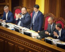 У Зеленського запропонували перелік покарань для корупціонерів: що загрожує за хабарництво