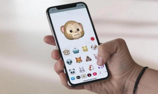 В Apple решили помочь людям с инвалидностью. Не поверите как