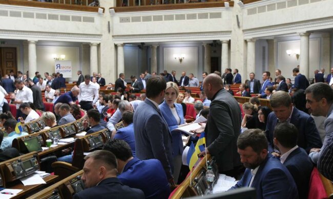 Арахамия получил едкую "ответочку" за Крым в фотожабе, это нужно видеть