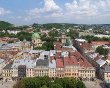 Погода у Львові на 2 серпня: літо остаточно відбилося від рук, діставайте куртки