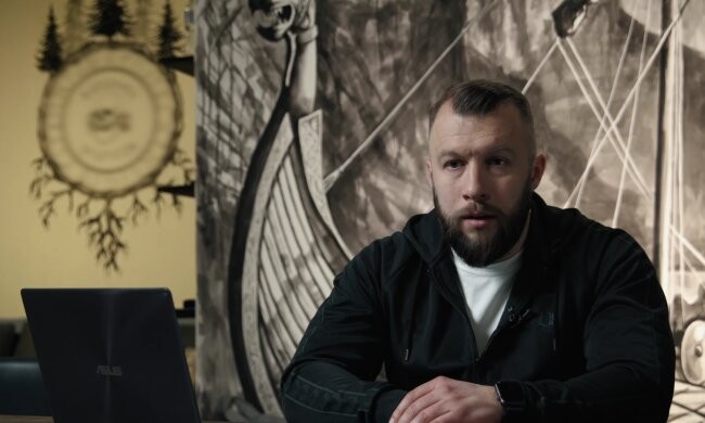 Максим Жорин