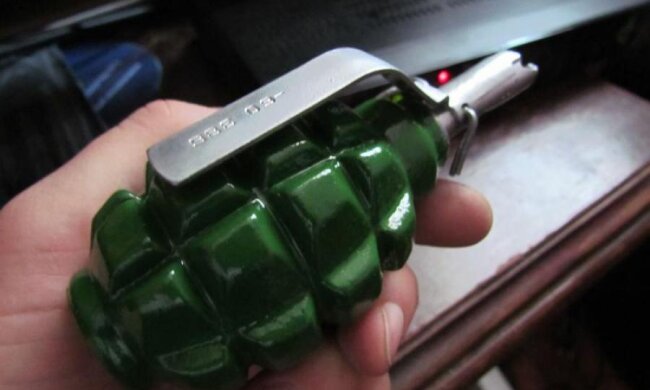 На російському кордоні рвуться гранати: є постраждалі