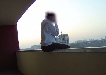 попытка самоубийства, скриншот с видео