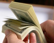 НБУ зарабатывает 20 млн в месяц на нелегальных операциях
