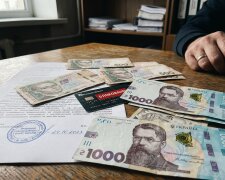 заблокована картка гривні арешт рахунку