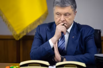 Порошенко пришел на допрос в ГБР: подробности