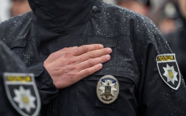 У Київраді поліцейські без розпізнавальних знаків: депутат Олексій Новіков зробив заяву 