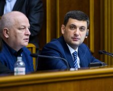 Гройсман різко вирішив поскаржитися на Порошенка - вся надія на Зеленського: "З приходом нового президента"