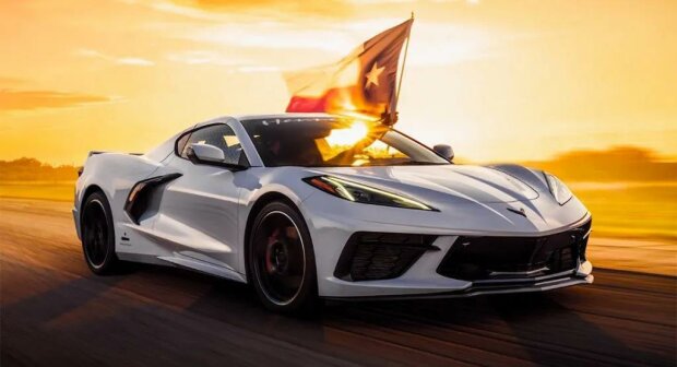 C8 Corvette, Hennesy