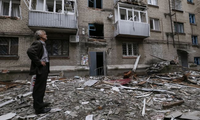 Спасали иконы под свист пуль: на Донбассе боевики взорвали храм, украинцы боролись до последнего