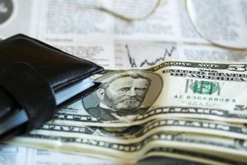 Курс валют на 16 липня: поки євро летить, долар тупить