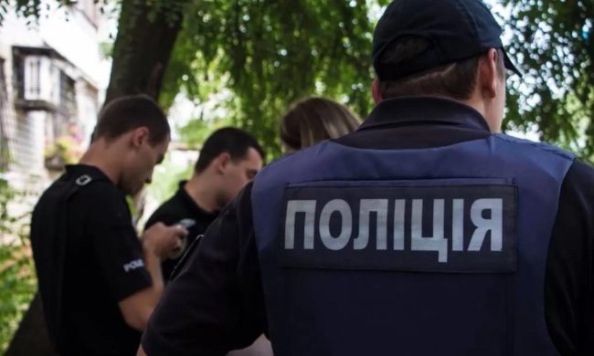 В Николаеве посреди ночи прохожие спасли девушку от насильника: видео