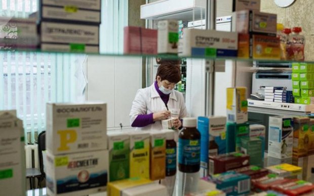 Майже 70 популярних ліків зникнуть з українських аптек: повний список
