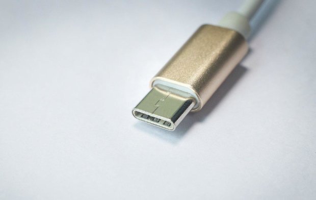 Світ переходить на новий USB 4.0: гряде нова ера флешок