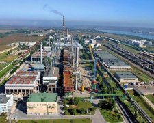Гройсман похвастался запуском Одесского припортового завода
