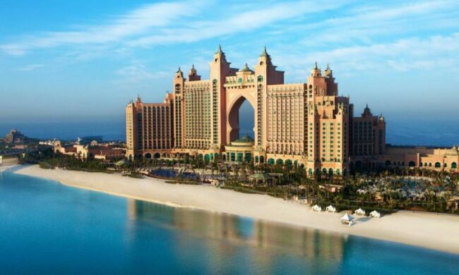 Украинцам раскрыла объятия самая богатая страна мира