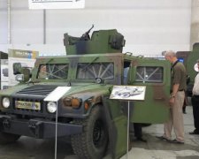 Українських воїнів "обдарували" металобрухтом замість техніки